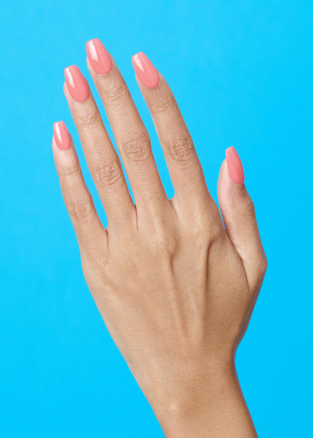 ohora N Cream Glow, aplicación fácil para uñas lisas y uniformes.