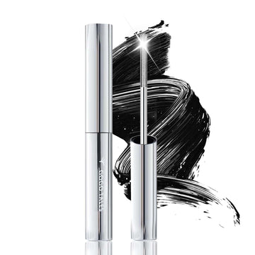 Okerker mascara de metal con aplicador preciso para pestañas definidas.