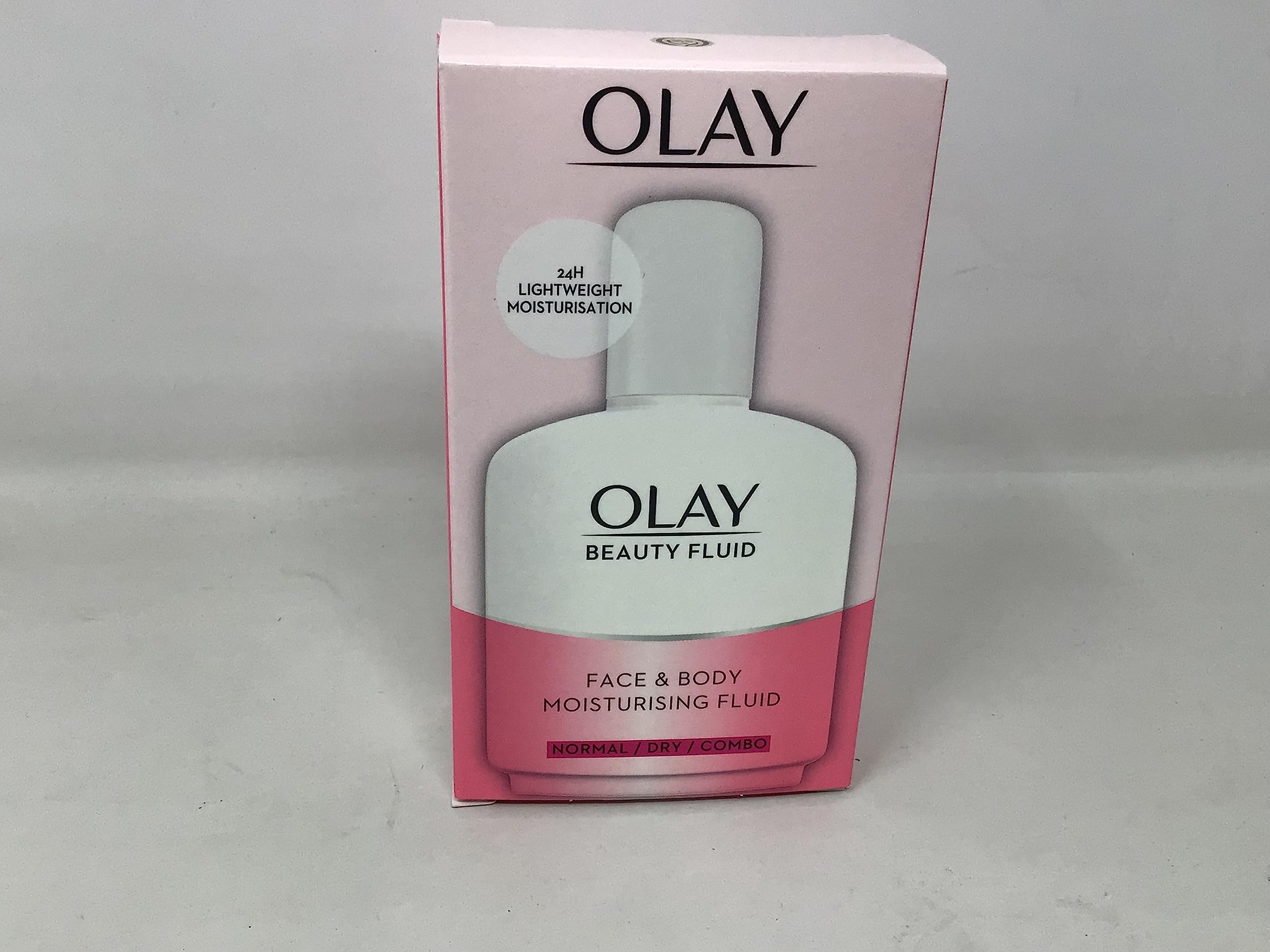 Olay Beauty Fluid Regular 100 ml, aplicación suave para uso diario.
