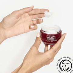 Olay Regenerist Whip: acabado mate que controla el brillo durante el día
