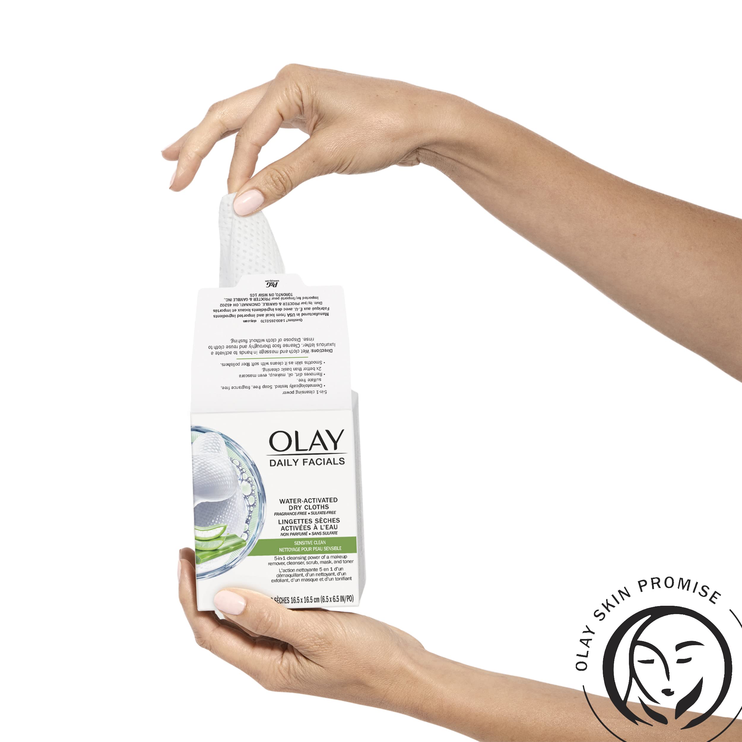 Toallitas faciales Olay sensibles en empaque, útiles para limpieza diaria suave.