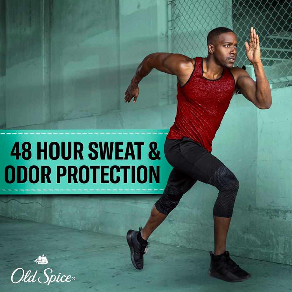Emballage compact Old Spice Pure Sport Doux Solide, facile à transporter dans le sac.