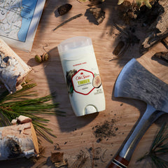 Aplicación en brazos con Old Spice Timber para cobertura rápida y efectiva.