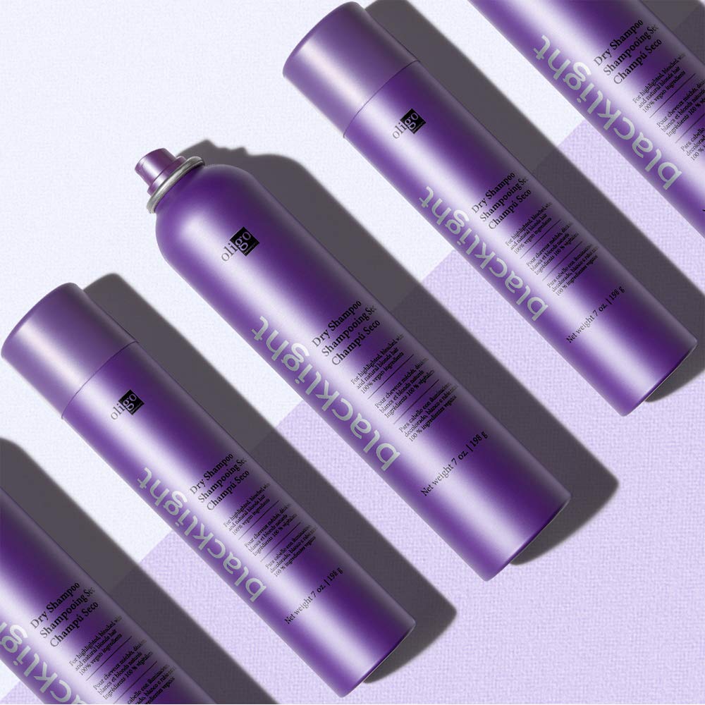 Oligo Professionnel Blacklight Dry Shampoo, sin residuos para acabado limpio.