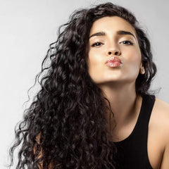  protección de color en cabello teñido con One N Only.