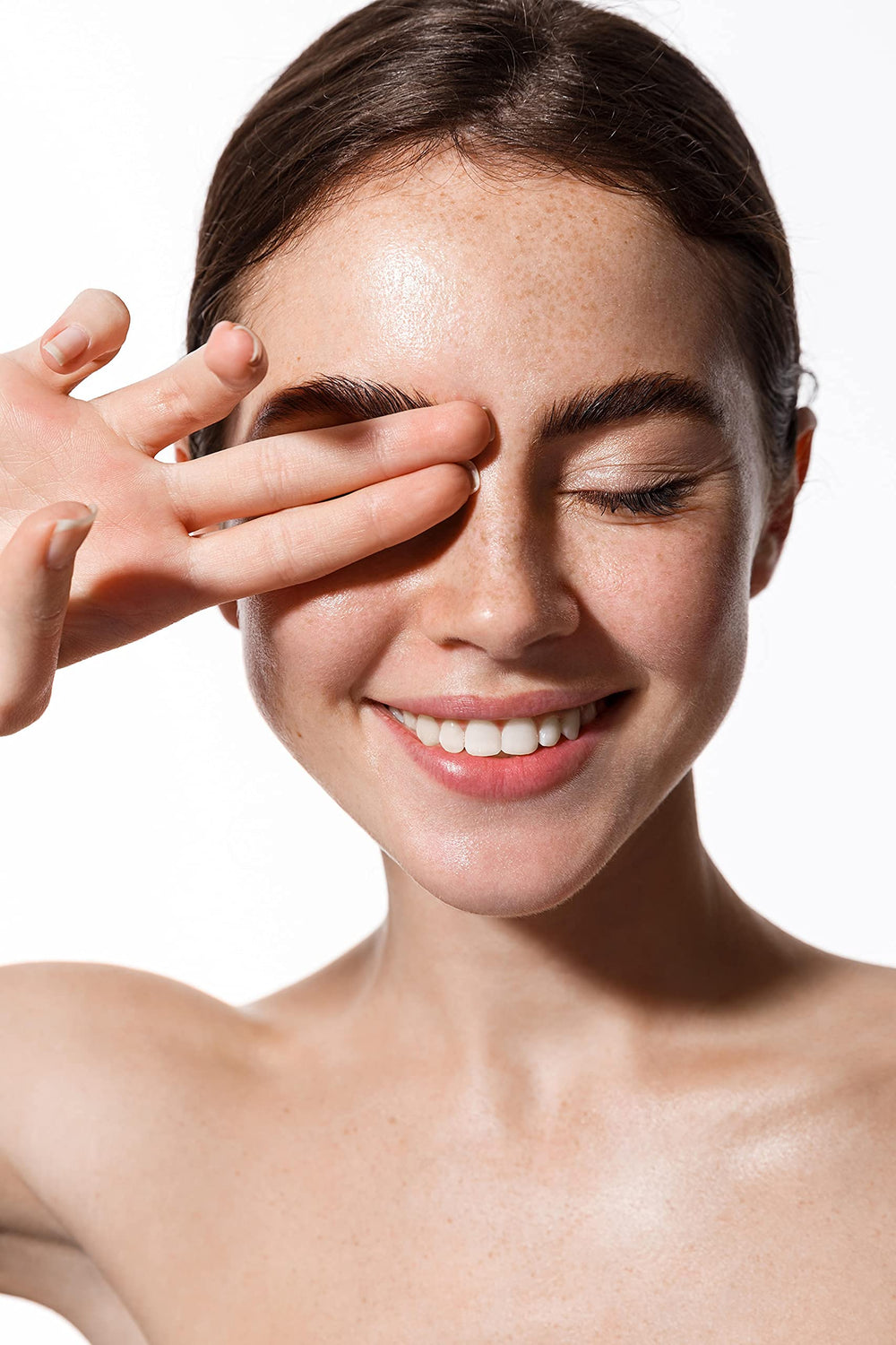 OPO Esqualano: uso de gotas en rutina facial para hidratación adicional.