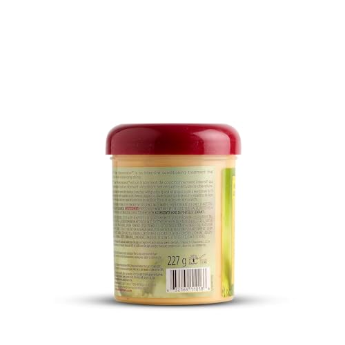 Aplicación capilar de ORS HairRestore Mayonnaise en cabello húmedo.
