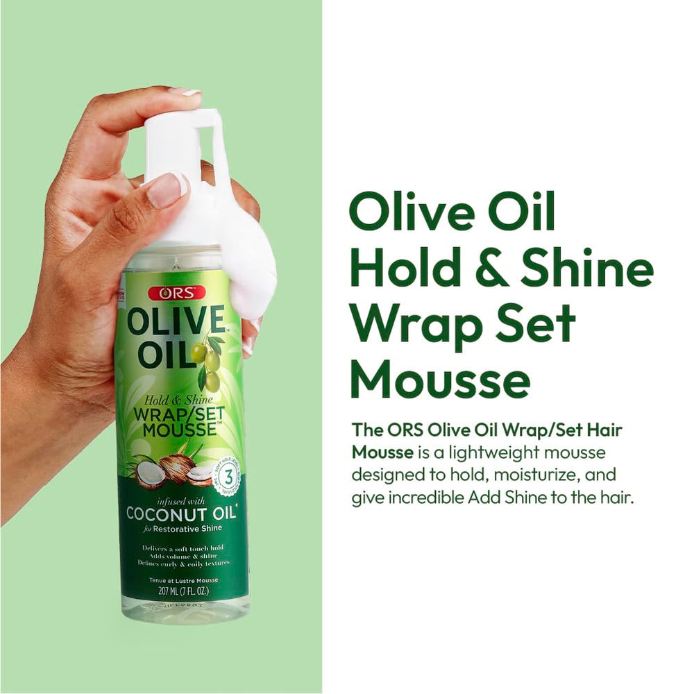 Mousse ORS ideal para rizos definidos con movimiento natural.