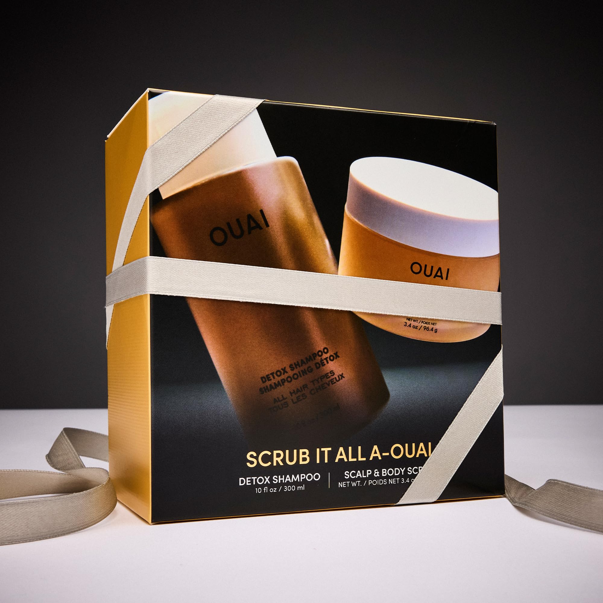 OUAI exfoliante azucar cuerpo en frasco para exfoliación suave y piel sedosa