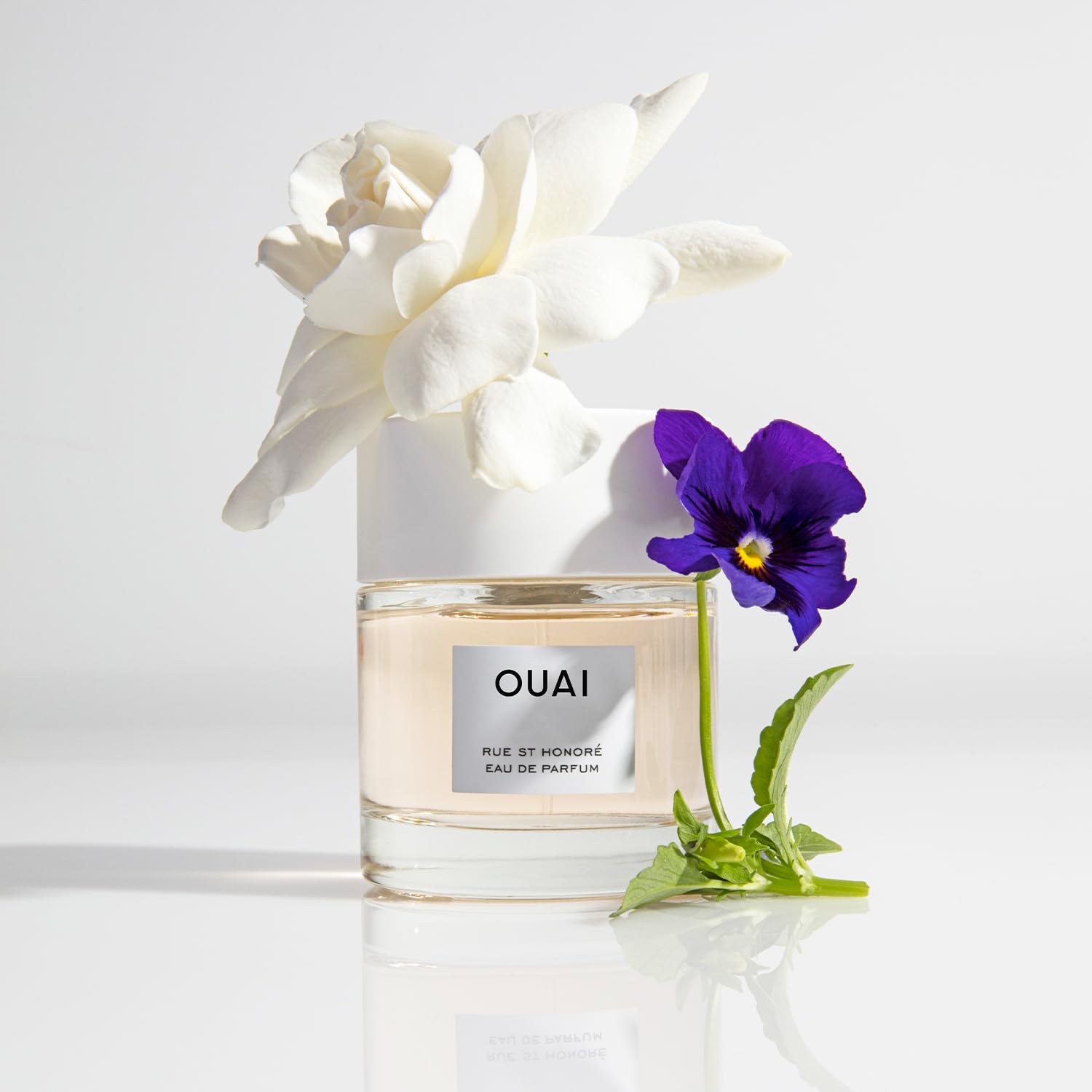 Notas violeta en OUAI Rue St. Honore para un toque floral