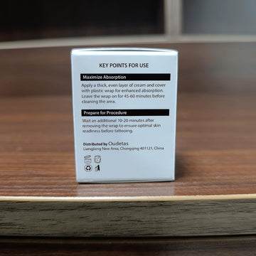 Oudetas crema calmante para irritaciones leves.