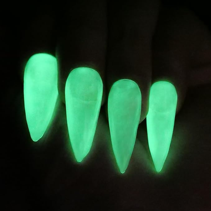Oumisaya Glow Verde, curado bajo UV/LED para endurecer y fijar color.
