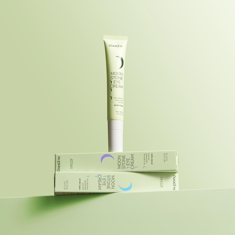 Ouraglow crema de ojos con piedra lunar para iluminación suave.