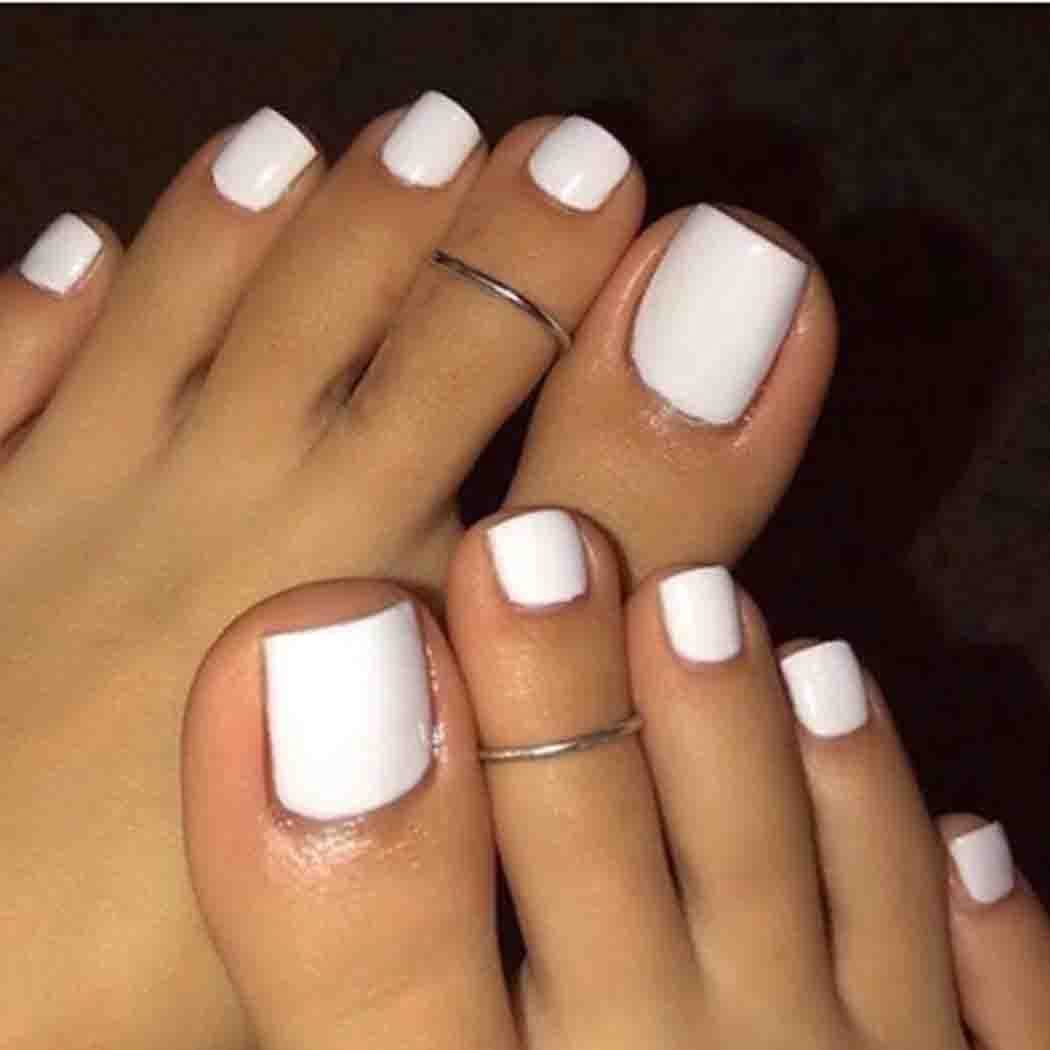 Outyua uñas falsas de dedo de pie, forma cuadrada y mate blanco, ideal para estilos elegantes.