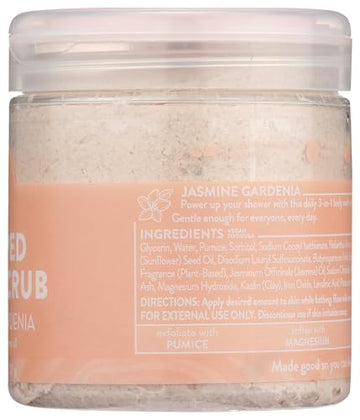 Aplicación suave en la palma que genera espuma cremosa en segundos