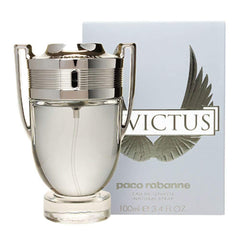 Paco Rabanne Invictus, detalle del frasco, transmite energía para el día.