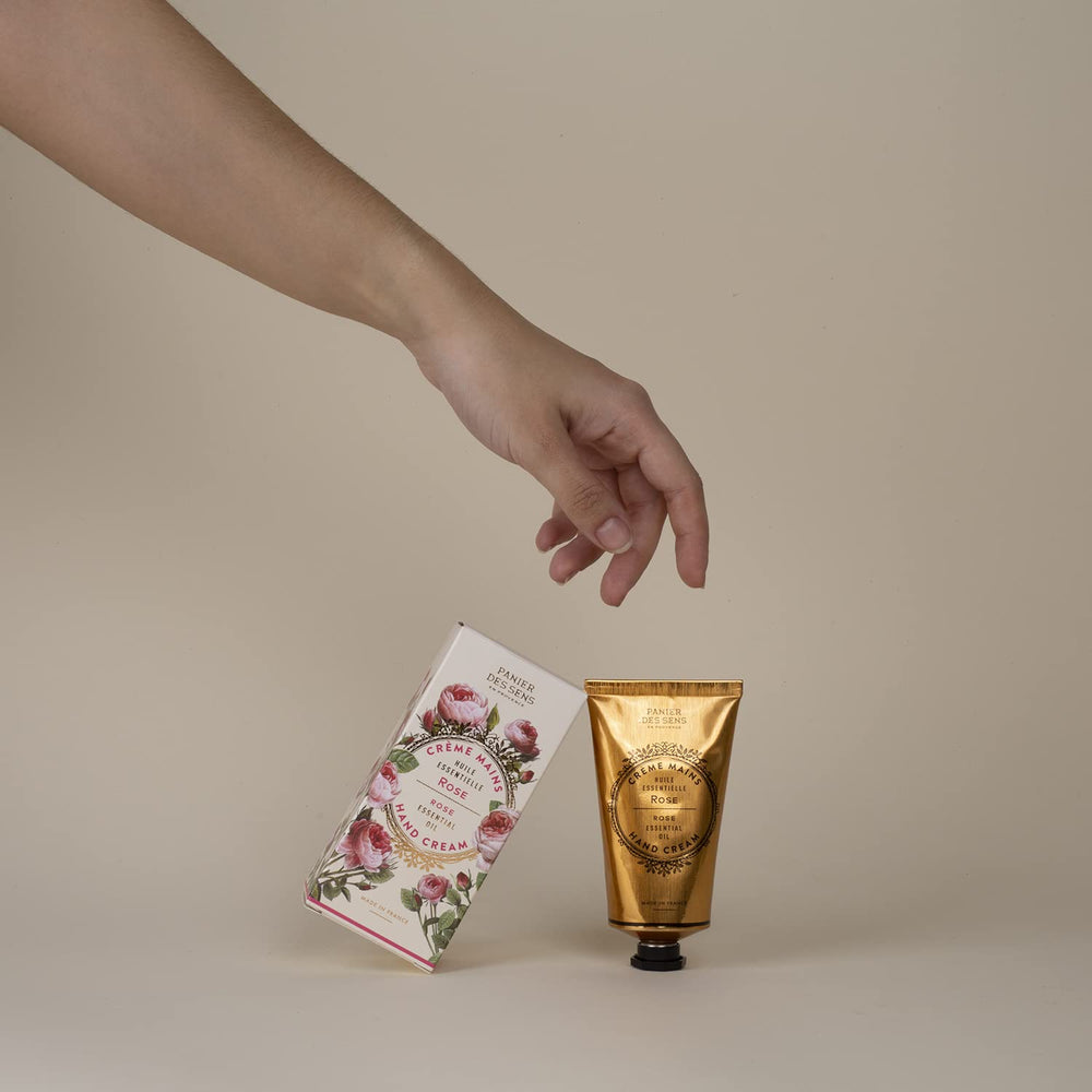 Panier des Sens crema manos rosa, dermatológicamente testada para piel sensible.