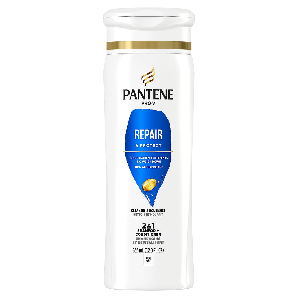 Pantene 2 en 1 aplicación en mano para iniciar la limpieza.