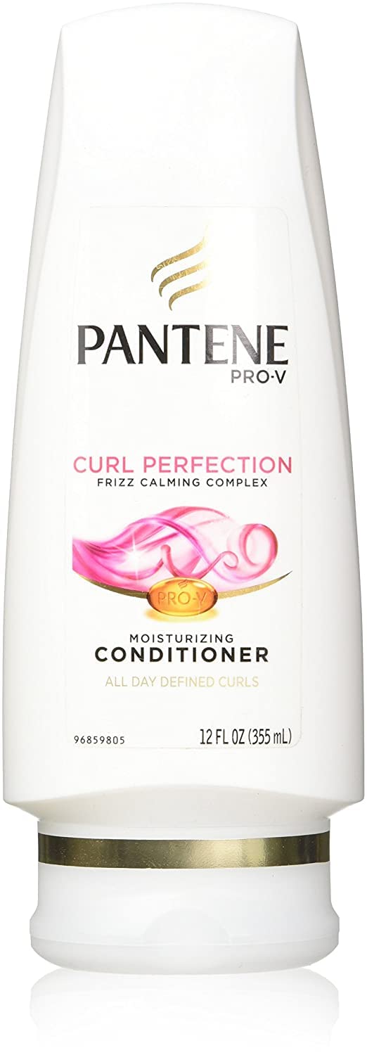Acondicionador Pantene Pro-V para cabello rizado, resultado suave y manejable.