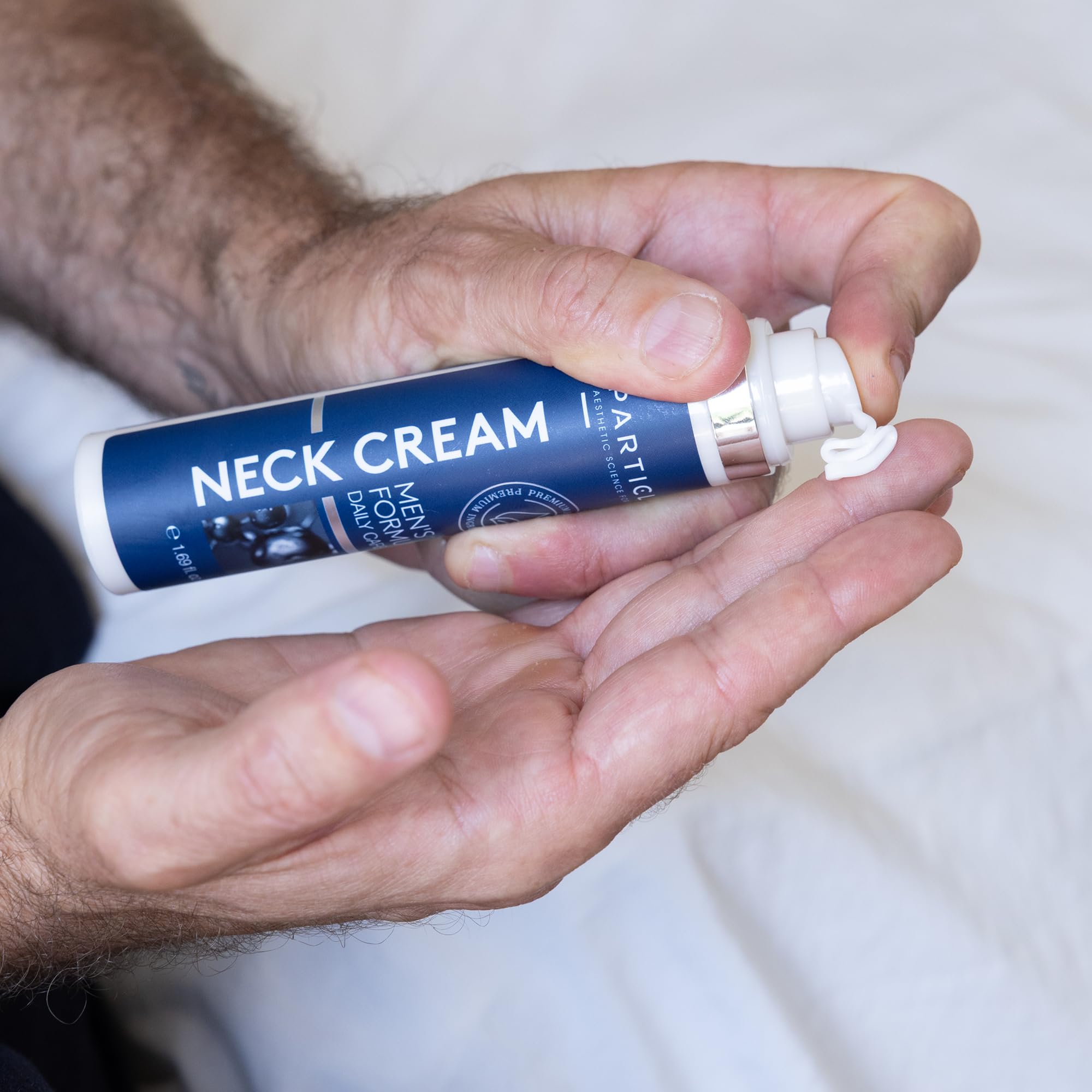Particle Crema cuello ingredientes clave, colágeno y hialurónico para hidratación sostenida