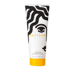 PATTERN Beauty Tracee Ellis Ross Condicionador Intensivo en botella para hidratación profunda de rizos