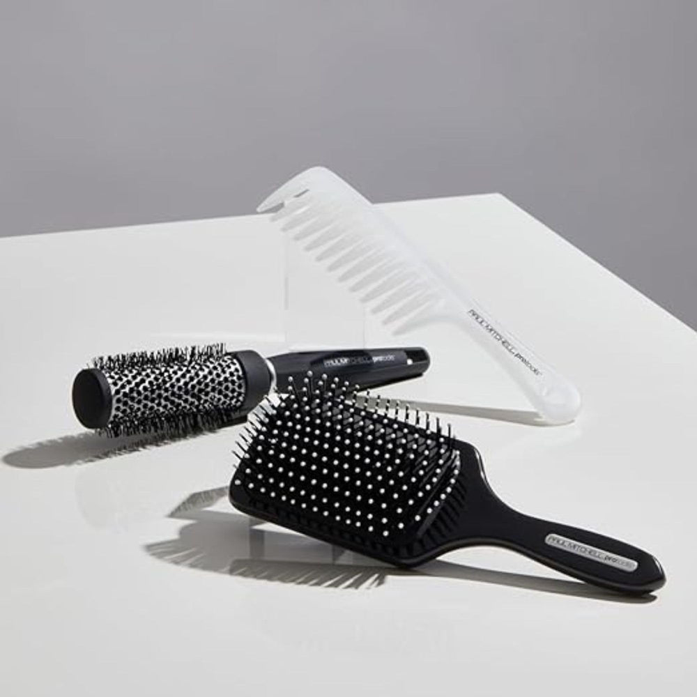 Paul Mitchell Pro Tools 427, cepillo pala para cabello largo, permite mayor control durante el secado.