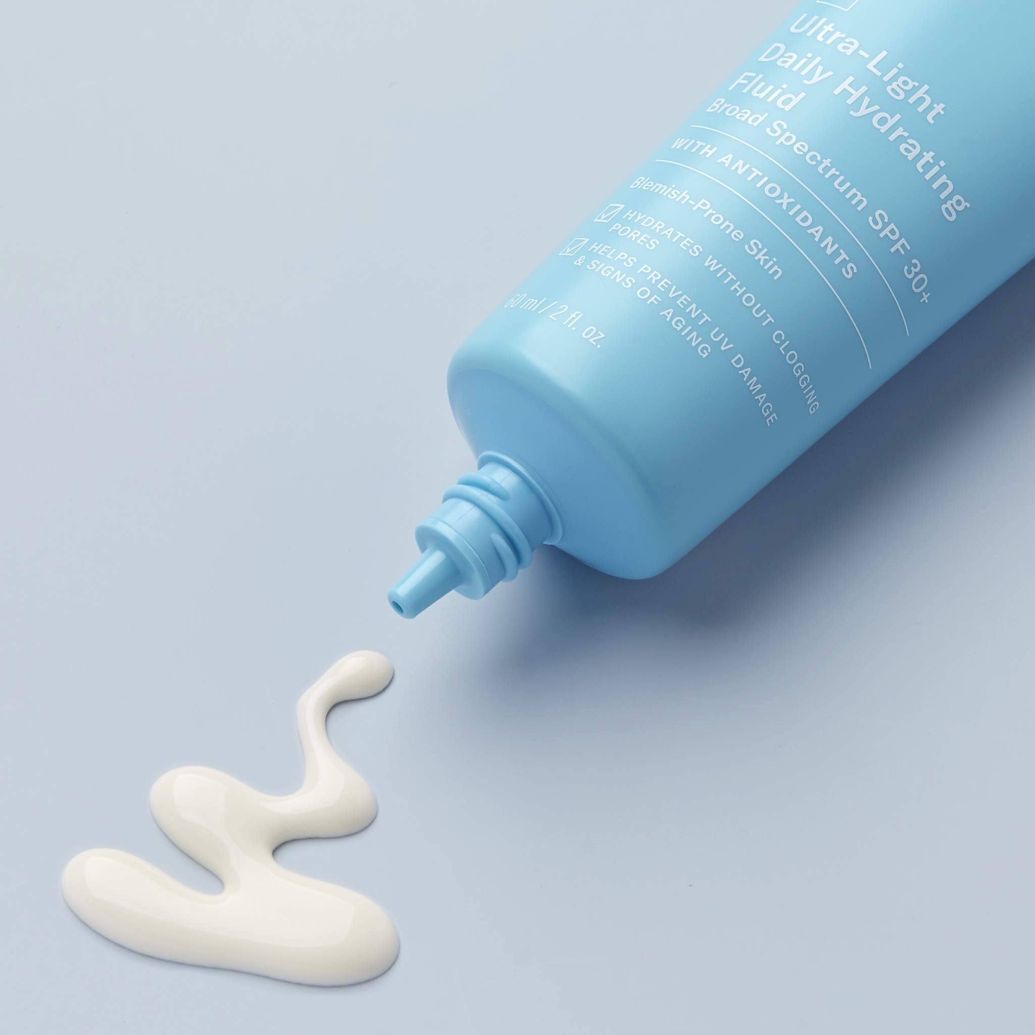 Protection UVA/UVB SPF30 pour peau sensible et pores maîtrisés.