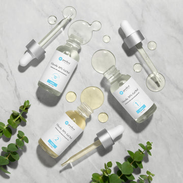 Retinol-enhanced formula in Perfect Image Glycolic Gel Peel for smoother texture.