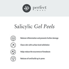 Résultats potentiels après l'utilisation du gommage Perfect Image sur peau grasse.
