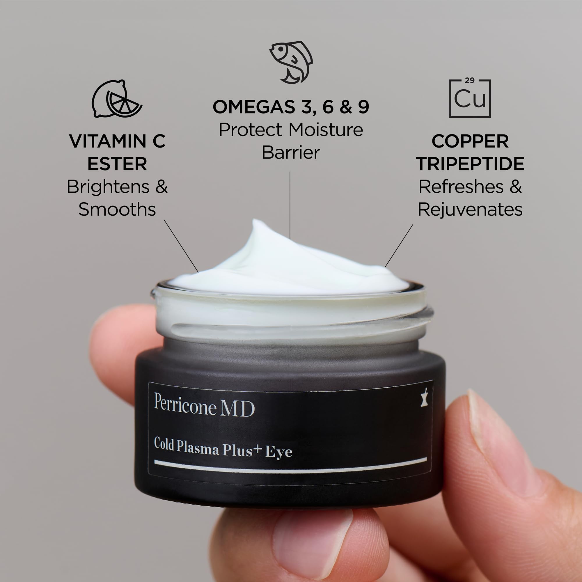 Perricone MD Plasma Frío Plus, ayuda a mantener la hidratación alrededor de los ojos.
