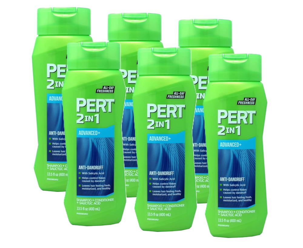 Pert dos en uno champú y acondicionador, botella visible, favorece limpieza y acondicionamiento