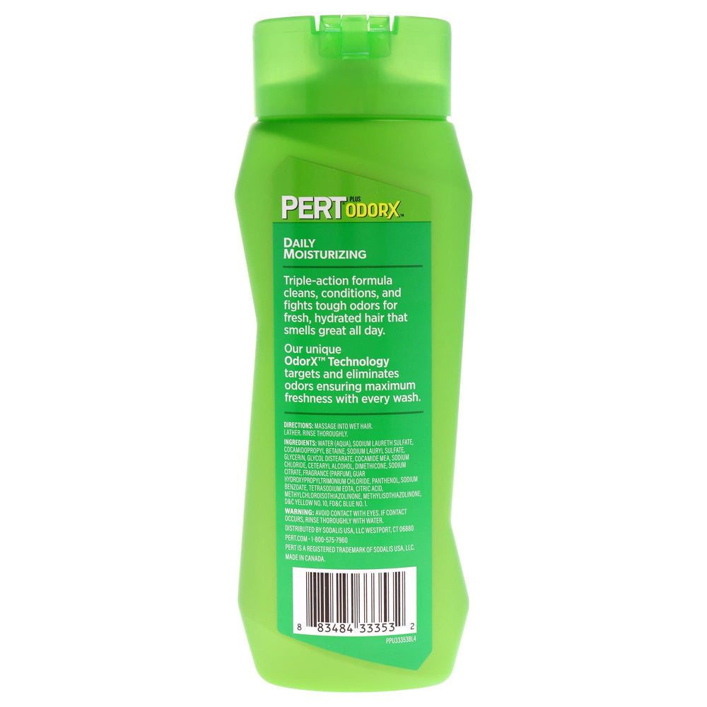 Pert Plus en acción: enjuague ligero para cabello limpio sin residuos.
