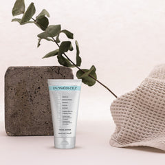 Pharmagel Enzyme Ex-Cell, enzymes de papaye: action douce sur la peau.