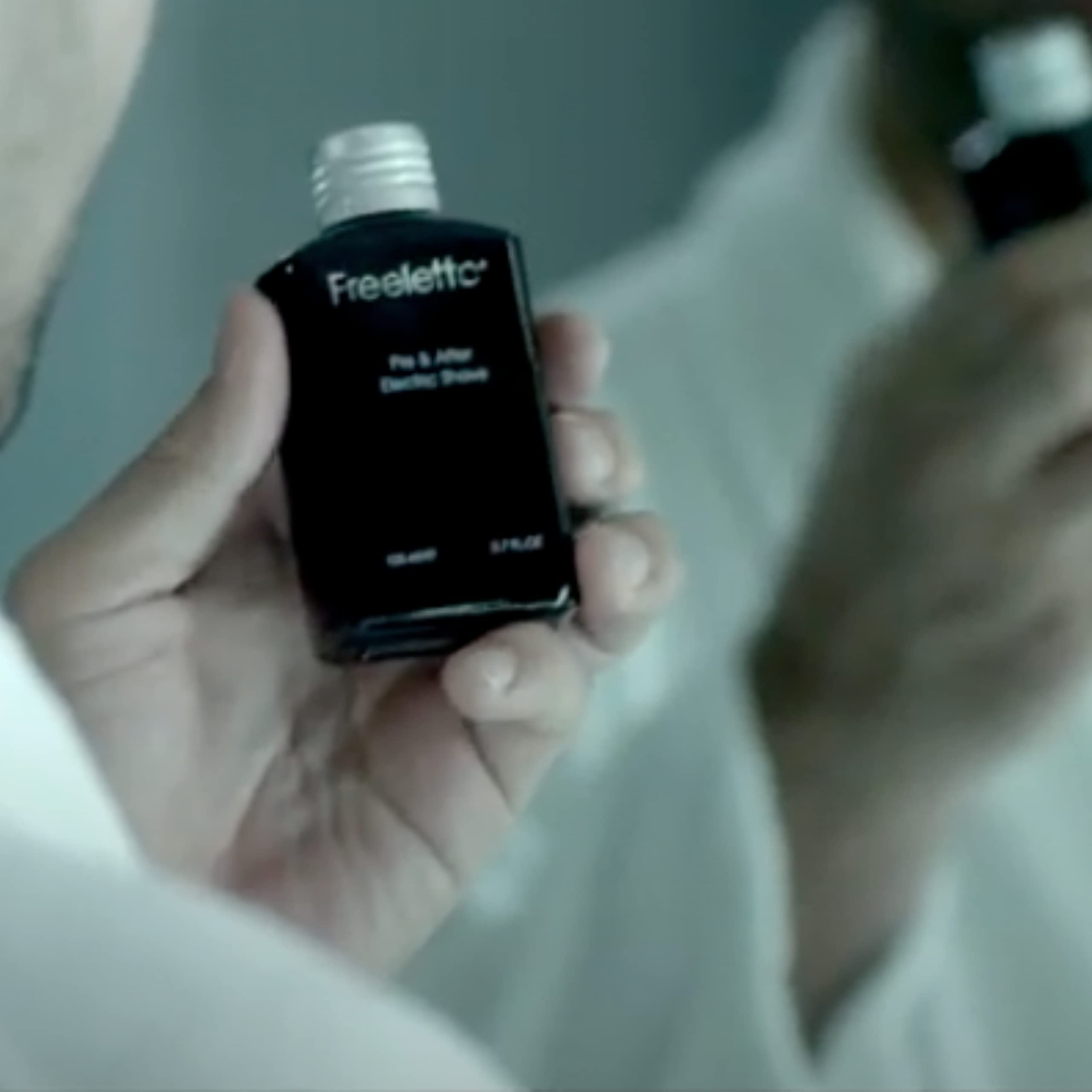 Pherolink Freelette uso diario para una experiencia de afeitado más cómoda.