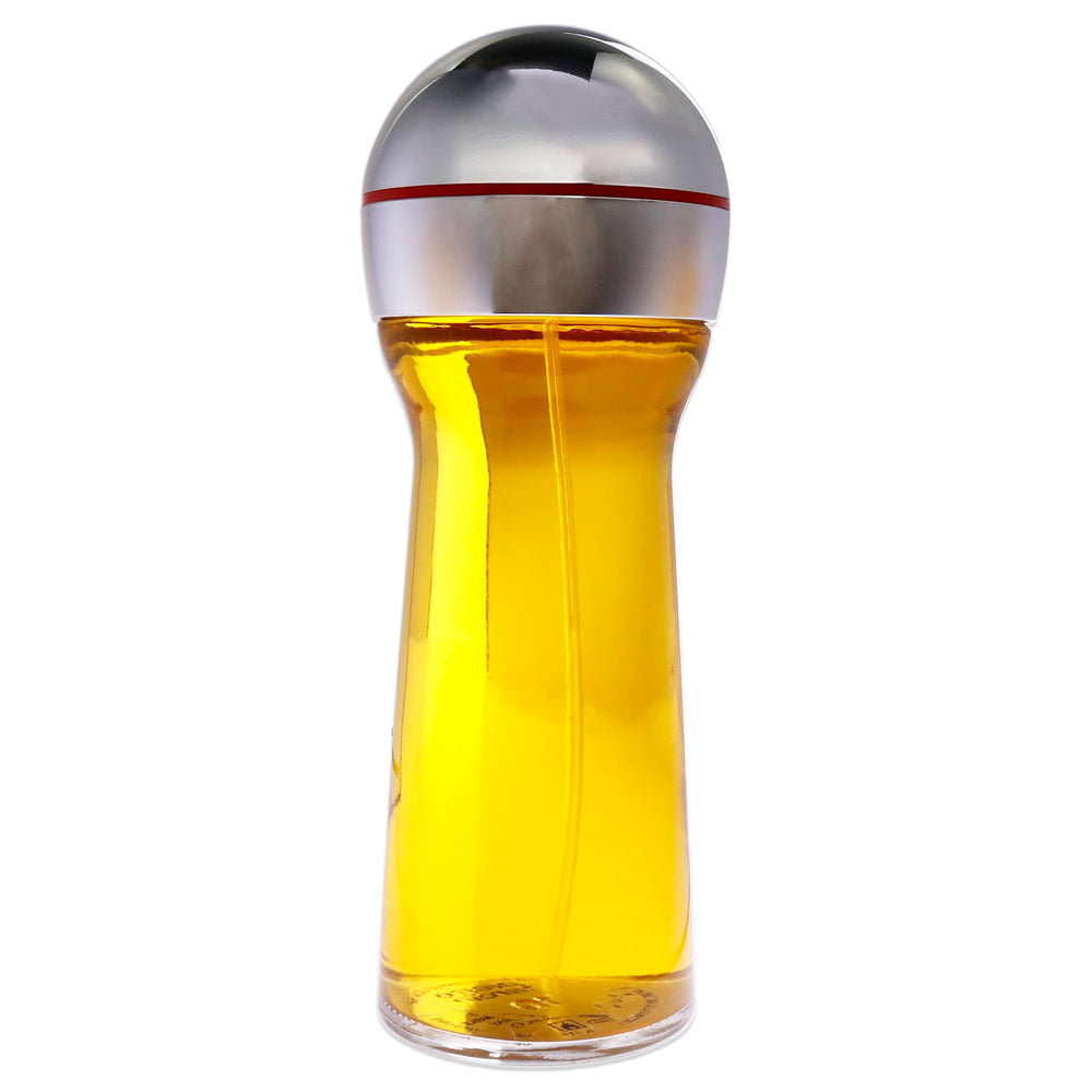 Pierre Cardin bottle cap close-up highlighting premium design and freshness.