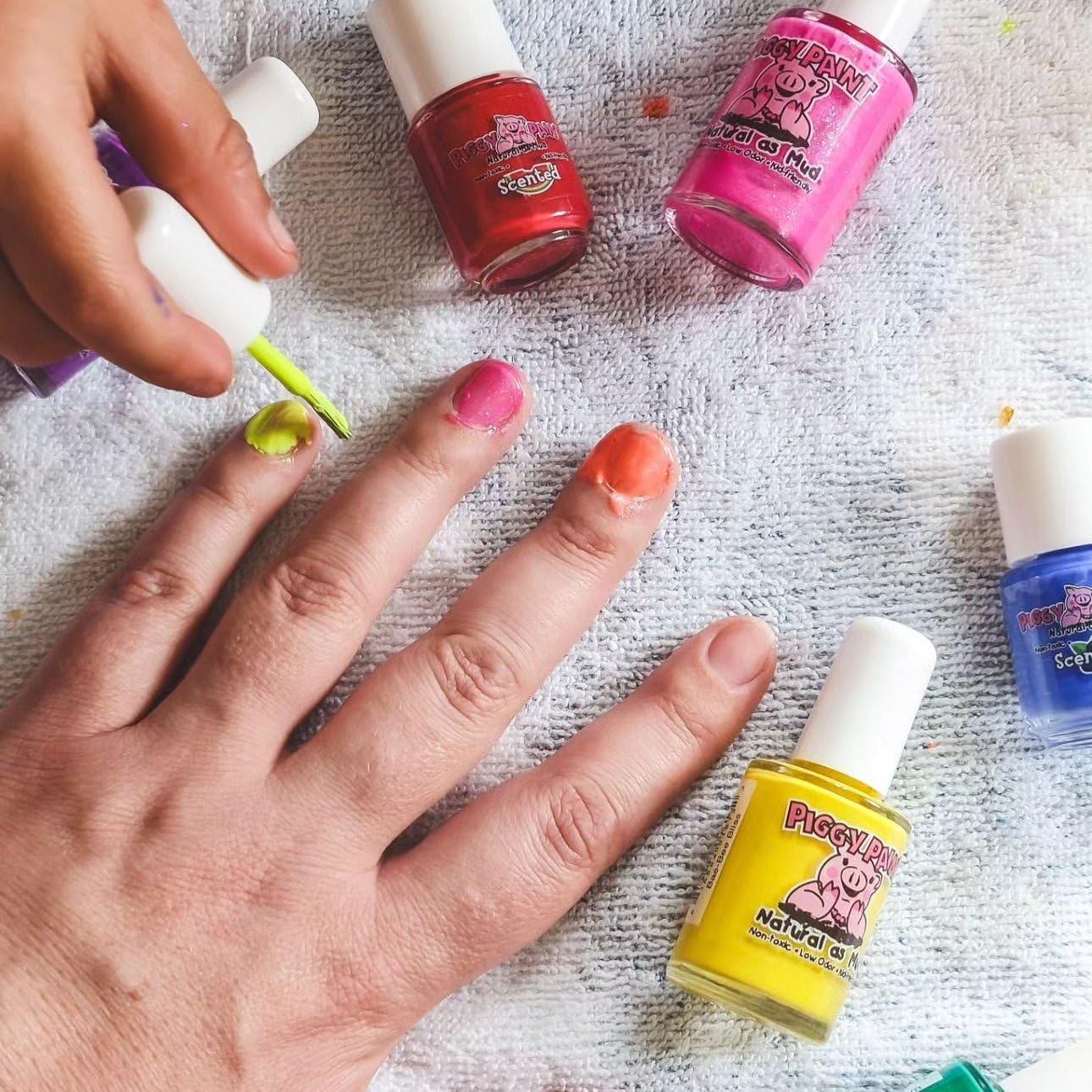 Piggy Paint Bae-Bee Bliss, detalle de etiqueta, seguro para uso infantil.