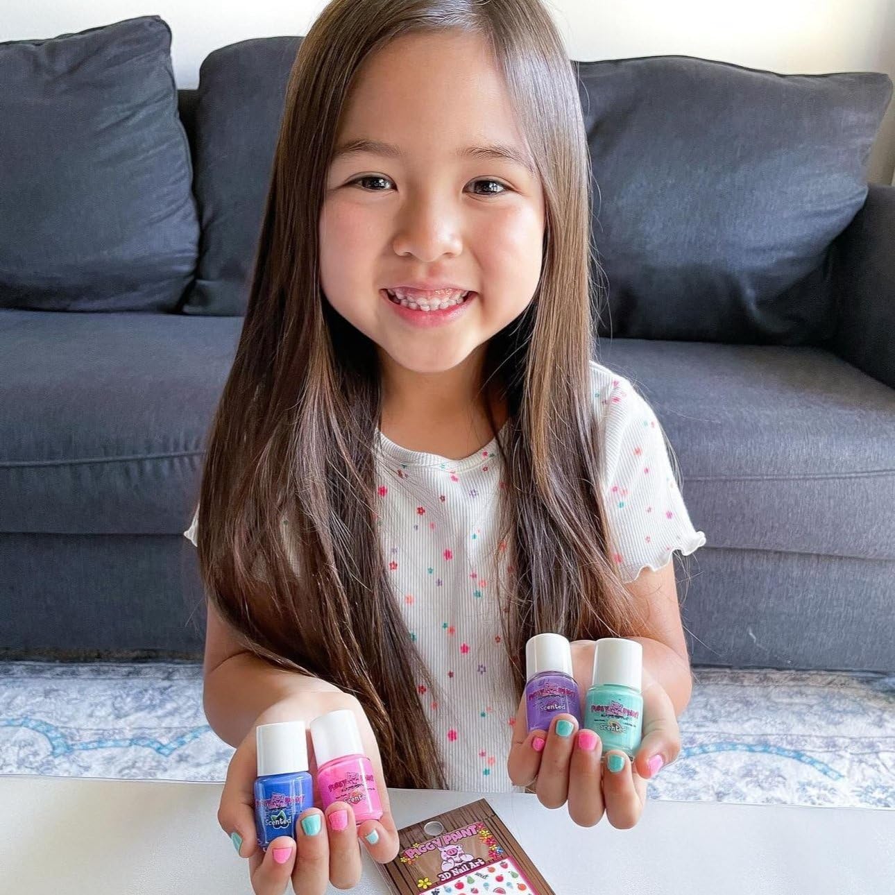 Mini-bouteilles Piggy Paint 7ml vert, parfait pour des nail arts ludiques.