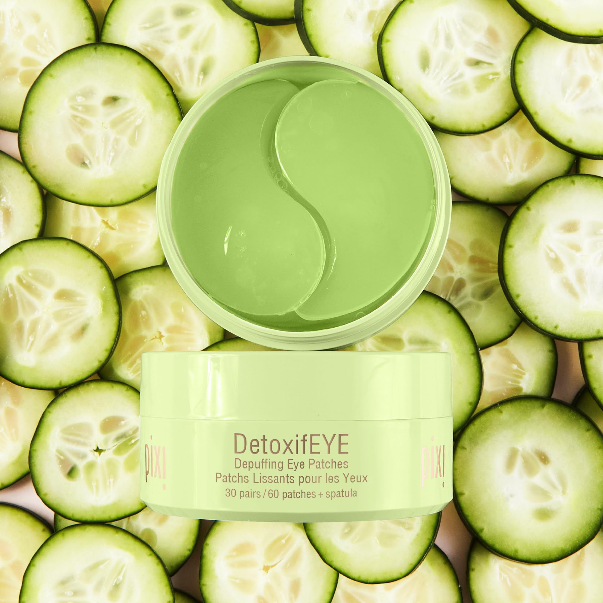 Uso matutino de DetoxifEYE para una mirada más fresca.