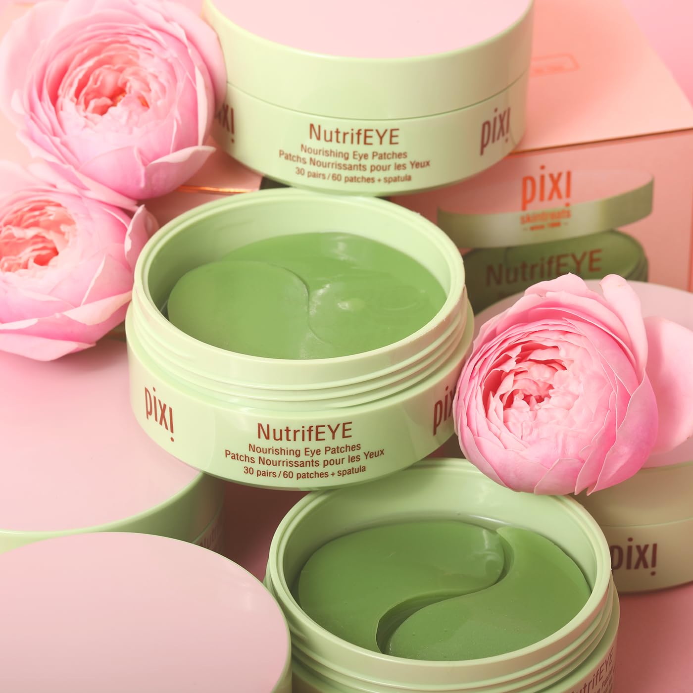 Uso diario de parches Pixi NutrifEYE para ojos más frescos
