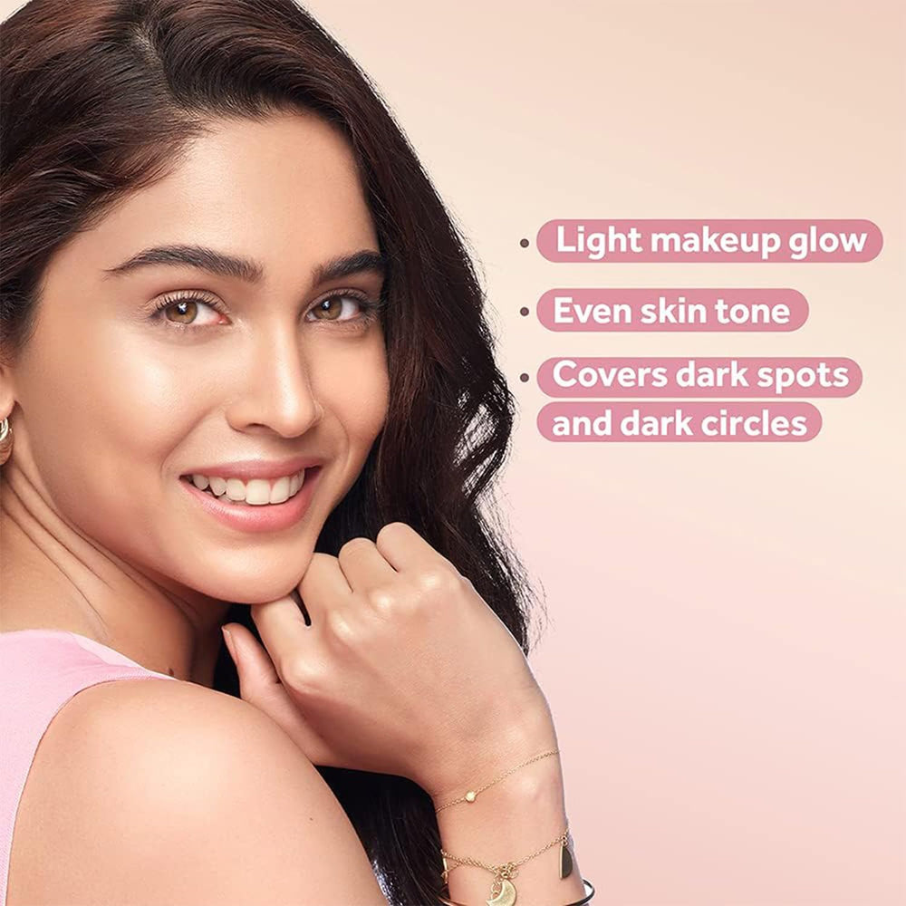 POND'S BB+ Cream Ivory, brillo natural, rostro radiante.