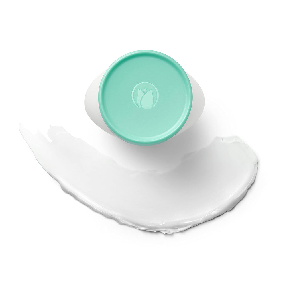 Pond's Crema Fría: aplicación suave sobre la piel.