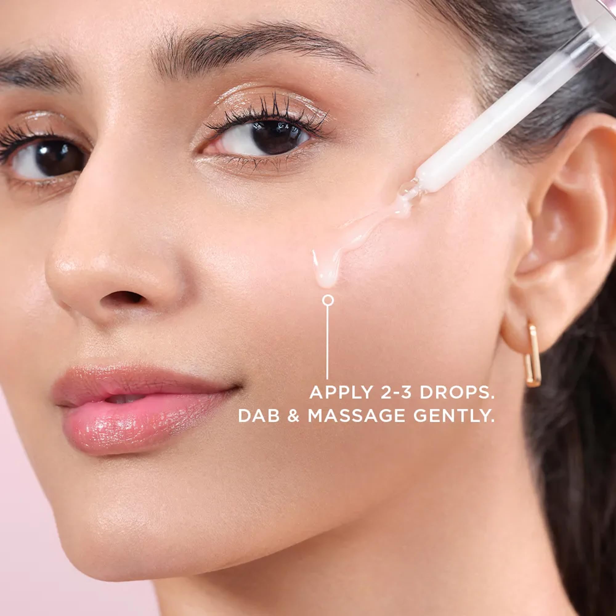 POND'S Gluta-Niacinamide Complex, ingredientes activos, pueden suavizar tono desigual y manchas.