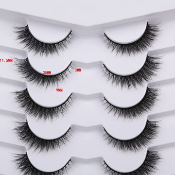 Pooplunch cat-eye lashes deliver outer flare and eye-brightening definition