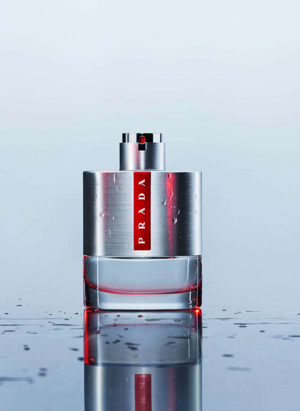 Prada Luna Rossa empaque: caja y diseño premium para regalo