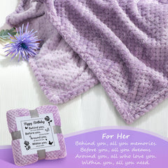 Couverture en flanelle douce Pradnel, enveloppe de confort pour le soir.