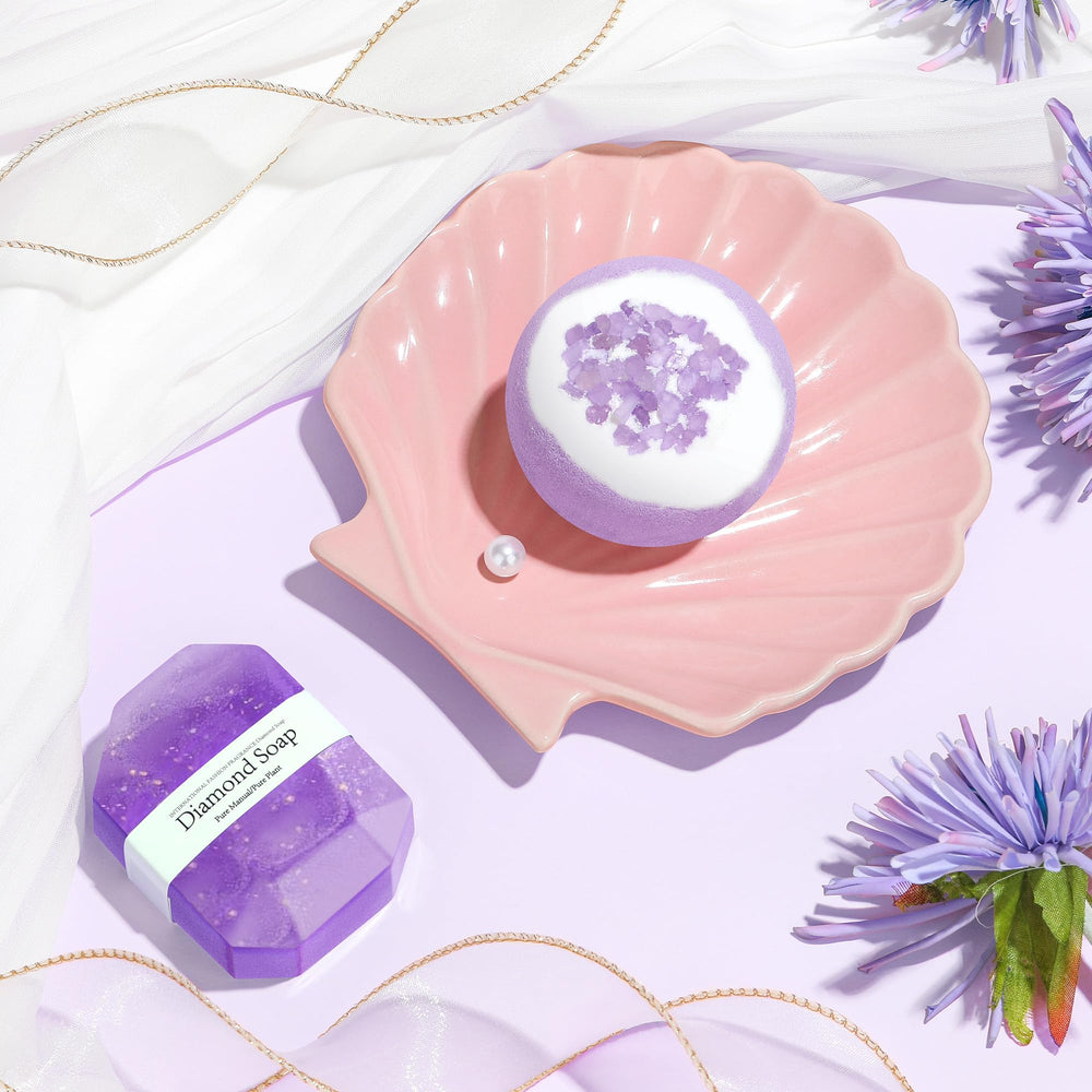 Savon artisanal fait main Pradnel, douceur naturelle pour la peau.