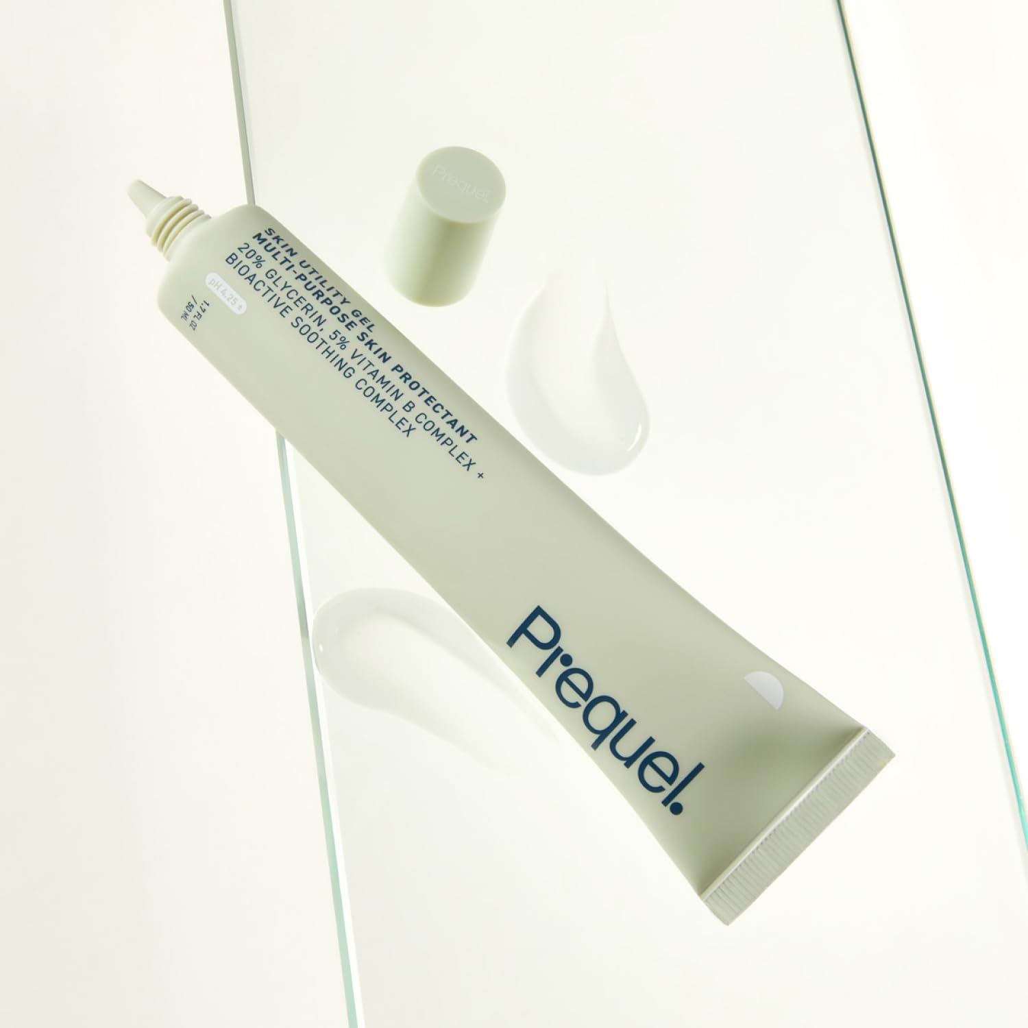 Prequel Skin Utility Gel, envase 2oz cómodo para retoques en cualquier momento.