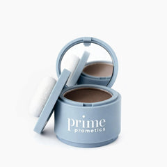 Prime Prometics poudre couverture racines pour un rendu naturel.