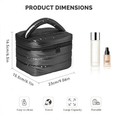 Prite Puffy bolso de maquillaje negro, abertura superior con cremallera para acceso rápido.