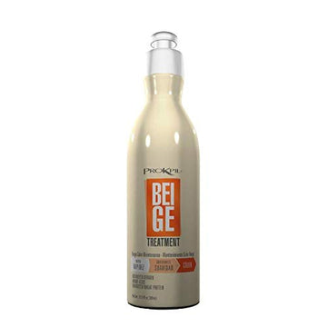 Prokpil tratamiento cabello beige con botella, fortalece la fibra y aporta hidratación.